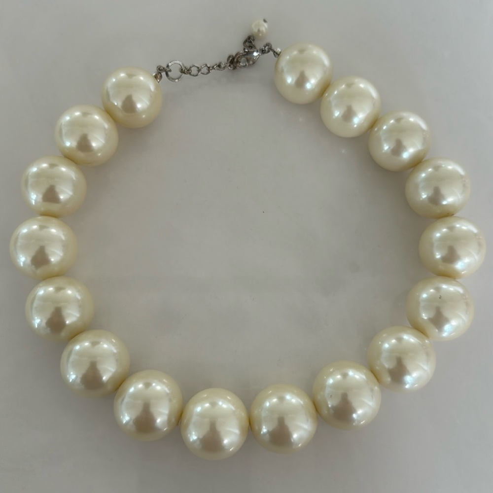 Faux pearl necklace